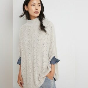 Anthropologie Akemi + Kin Cozy Cream Cable-Knit Women’s Poncho Sweater